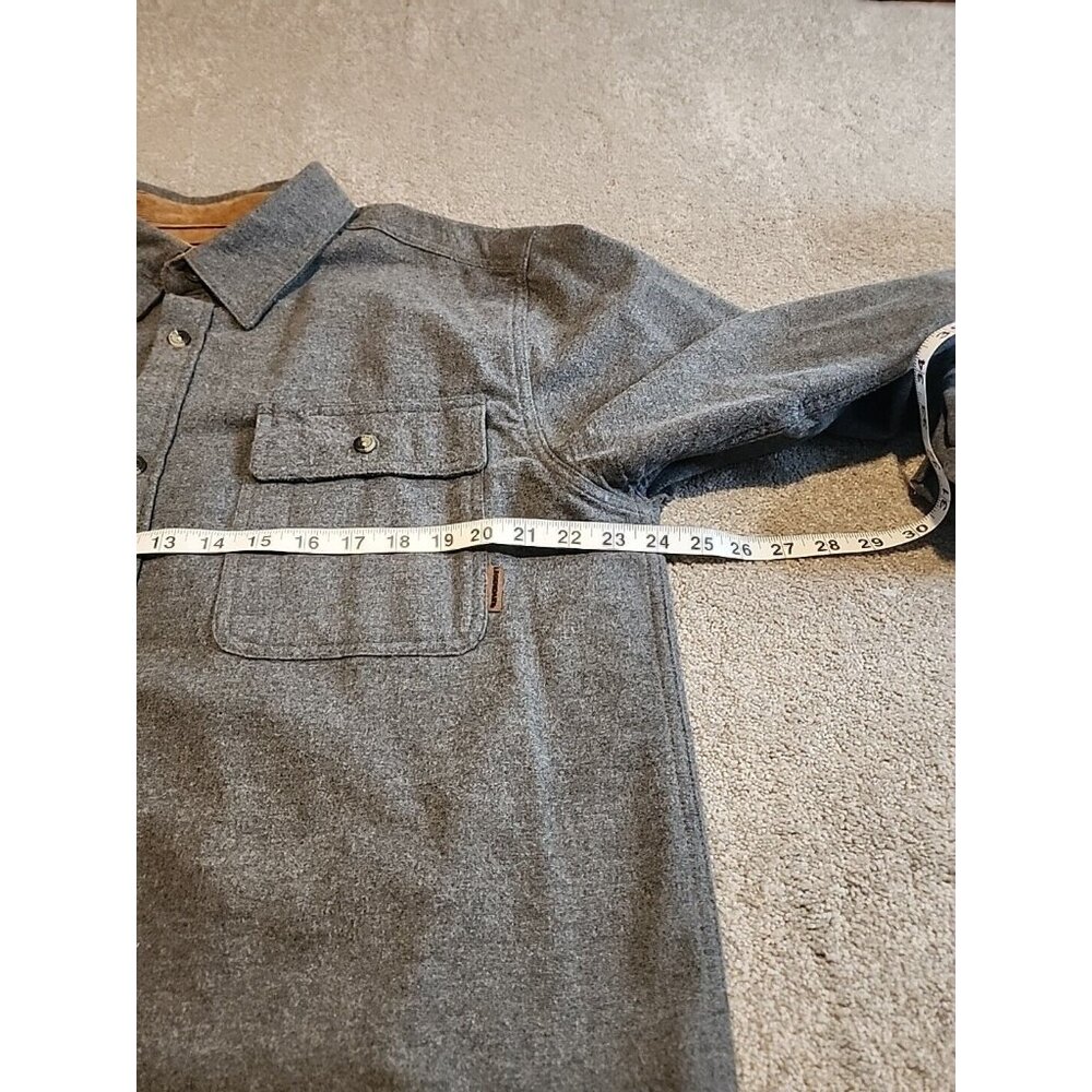 Legendary Whitetails Shirt Sz.  L Gray The Original Buck Camp Corduroy Cuff - Picture 9 of 9